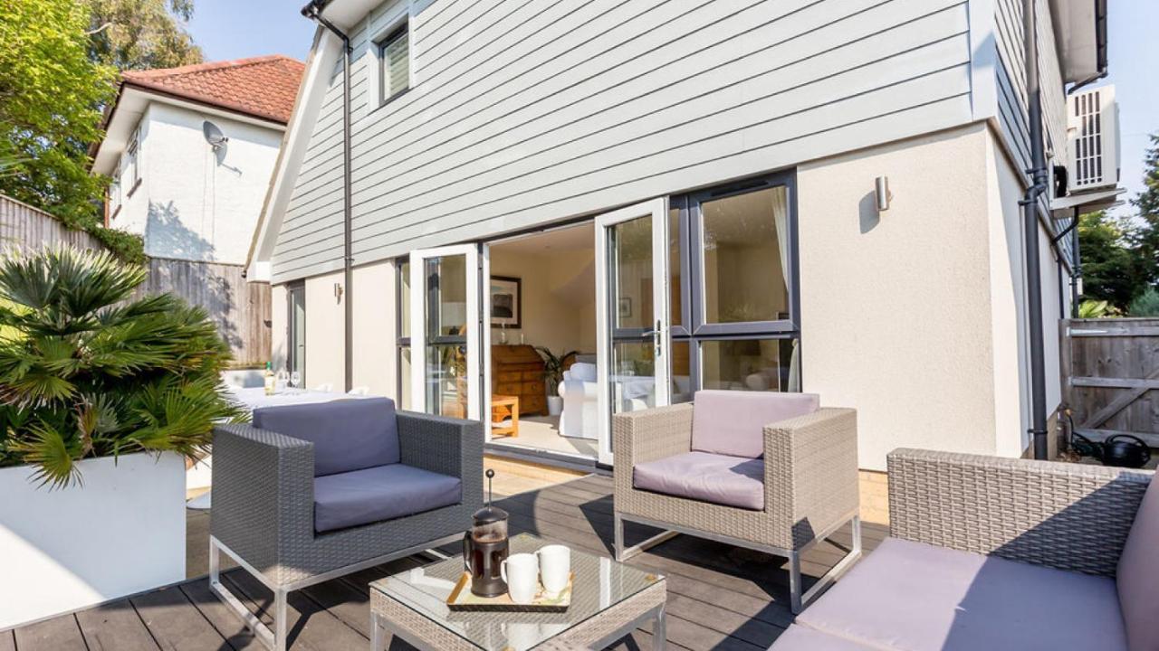 Twin Palms Villa Poole Kültér fotó