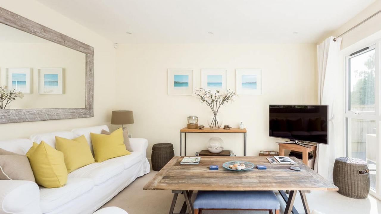 Twin Palms Villa Poole Kültér fotó