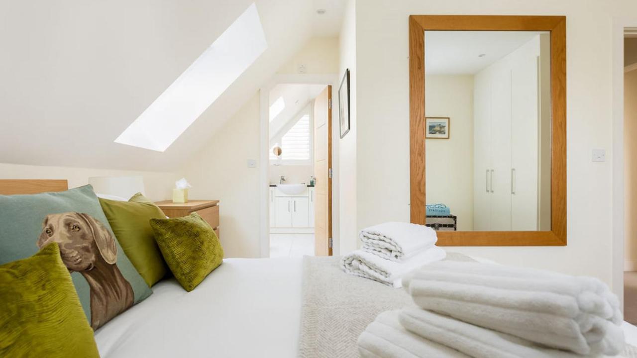 Twin Palms Villa Poole Kültér fotó