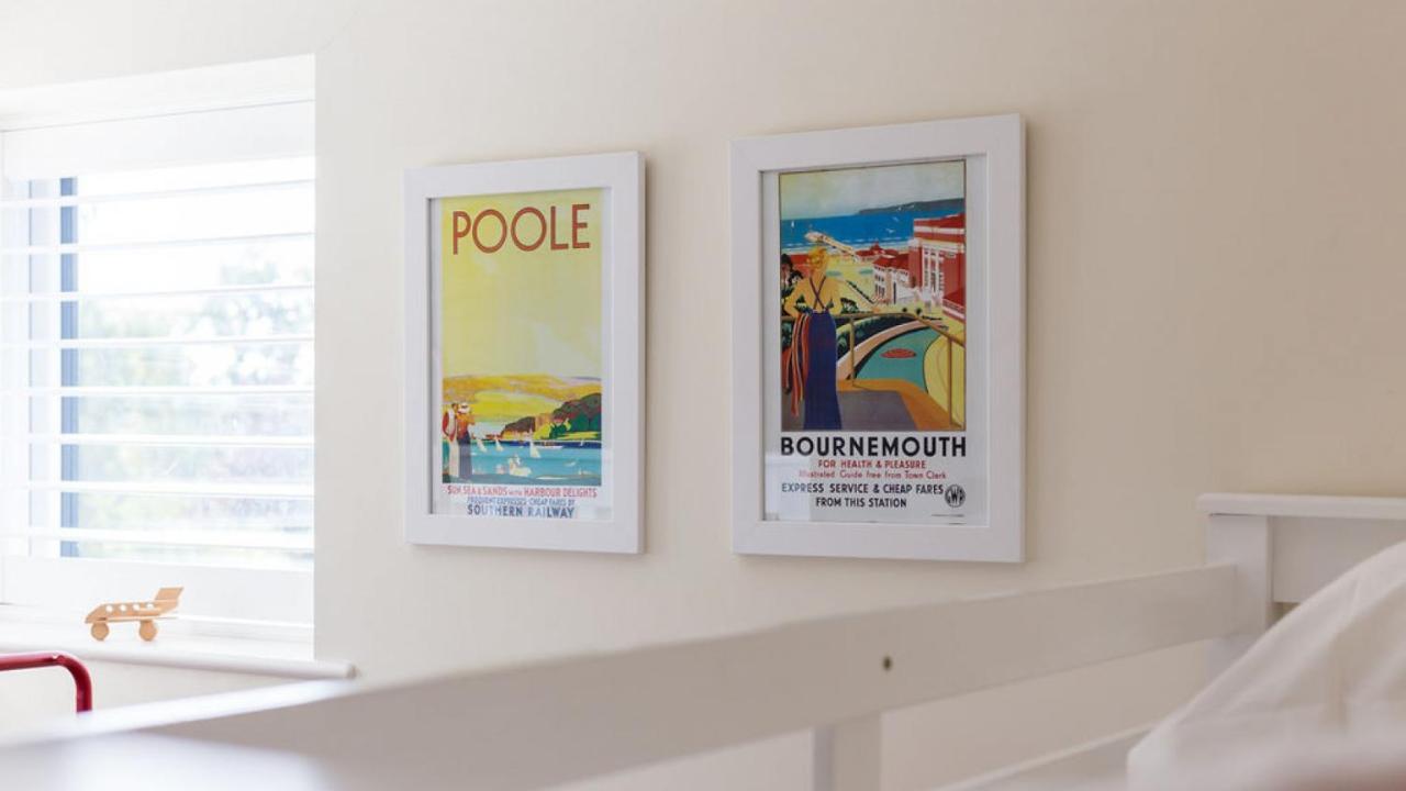 Twin Palms Villa Poole Kültér fotó